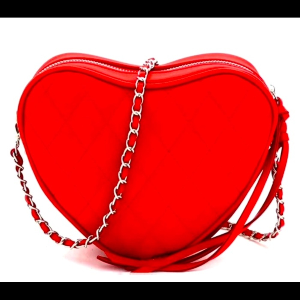 Heartbreaker crossbody